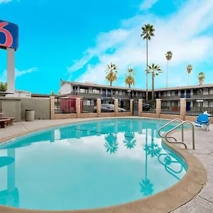 ** Hotel 6 San Bernardino, Ca United States